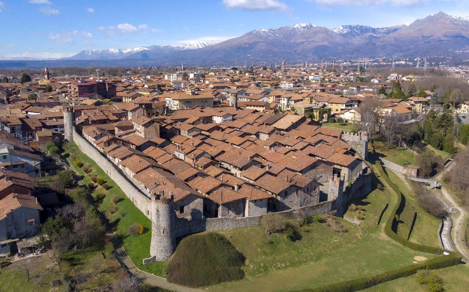 Linee Guida per il restauro del Ricetto di Candelo di Grotto e Buscaglia architetti